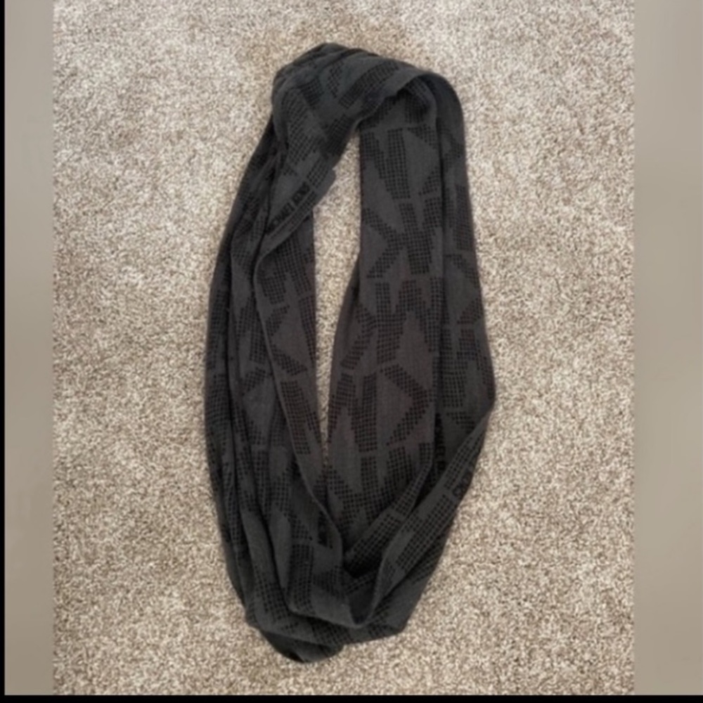 Michael Kors Signature Infinity Scarf